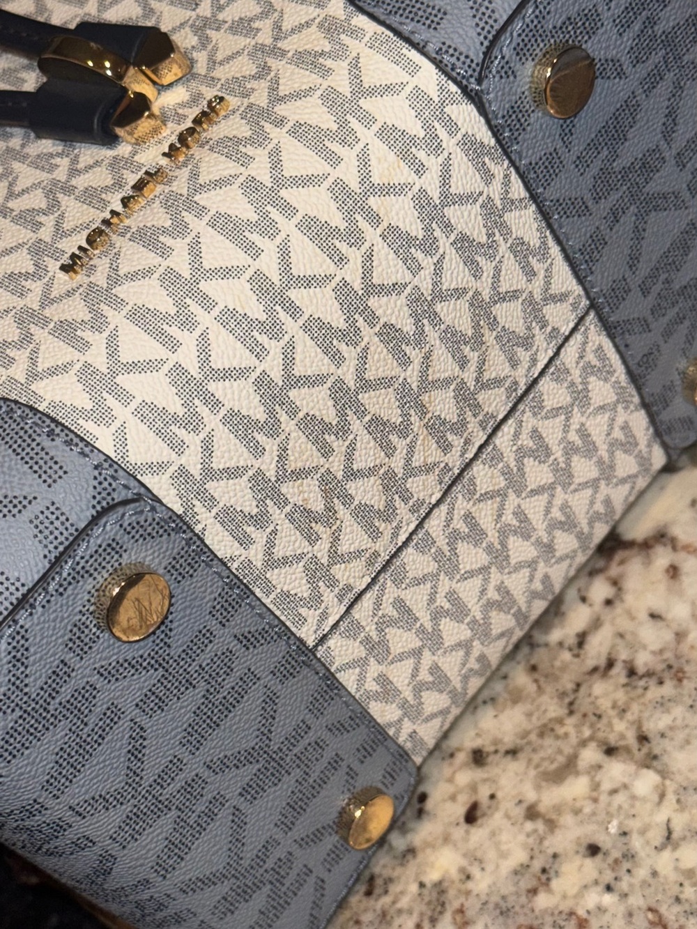 Michael Kors Mercer Gallery Small Bucket Bag - Navy beautiful - Picture 4 of 11